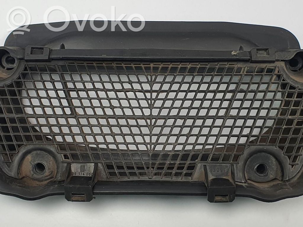 Opel Astra H Copertura griglia di ventilazione cruscotto 