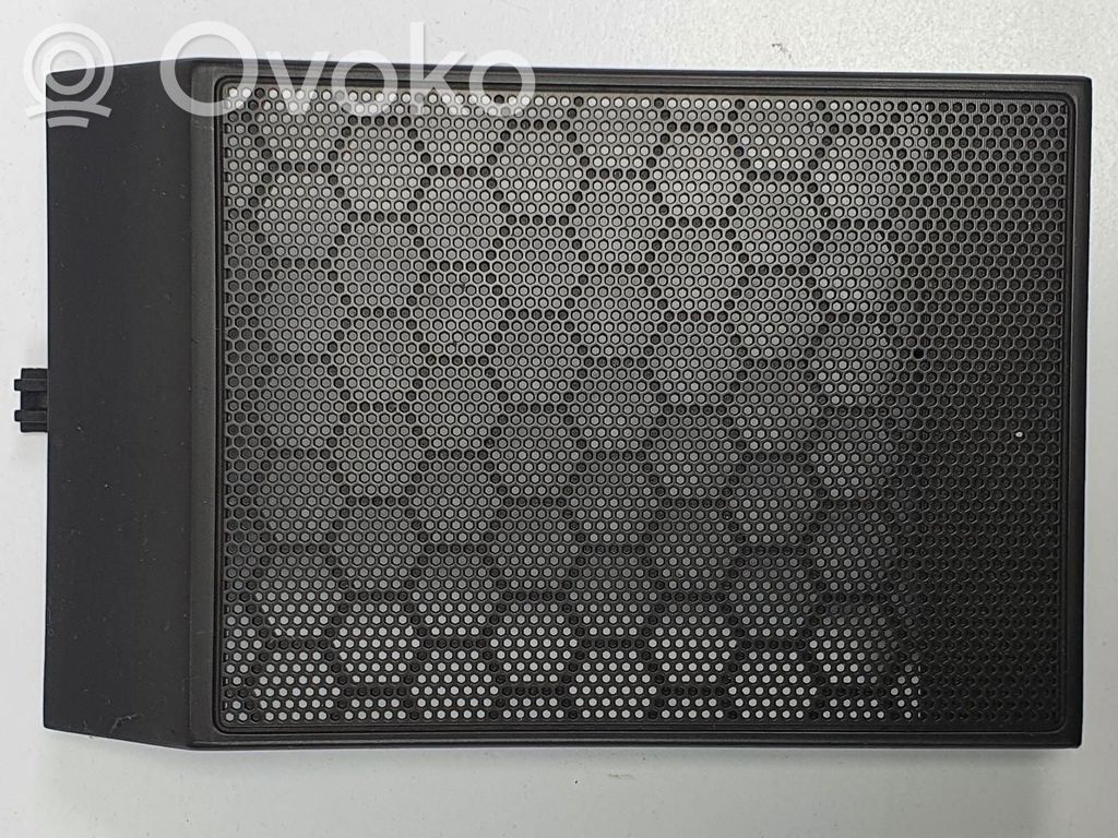 Cache enceinte centrale   866