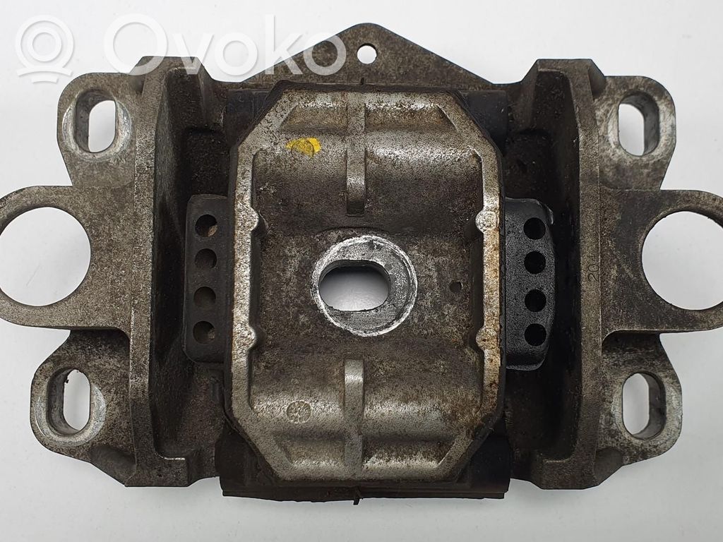 Jaguar X-Type Gearbox mounting bracket 