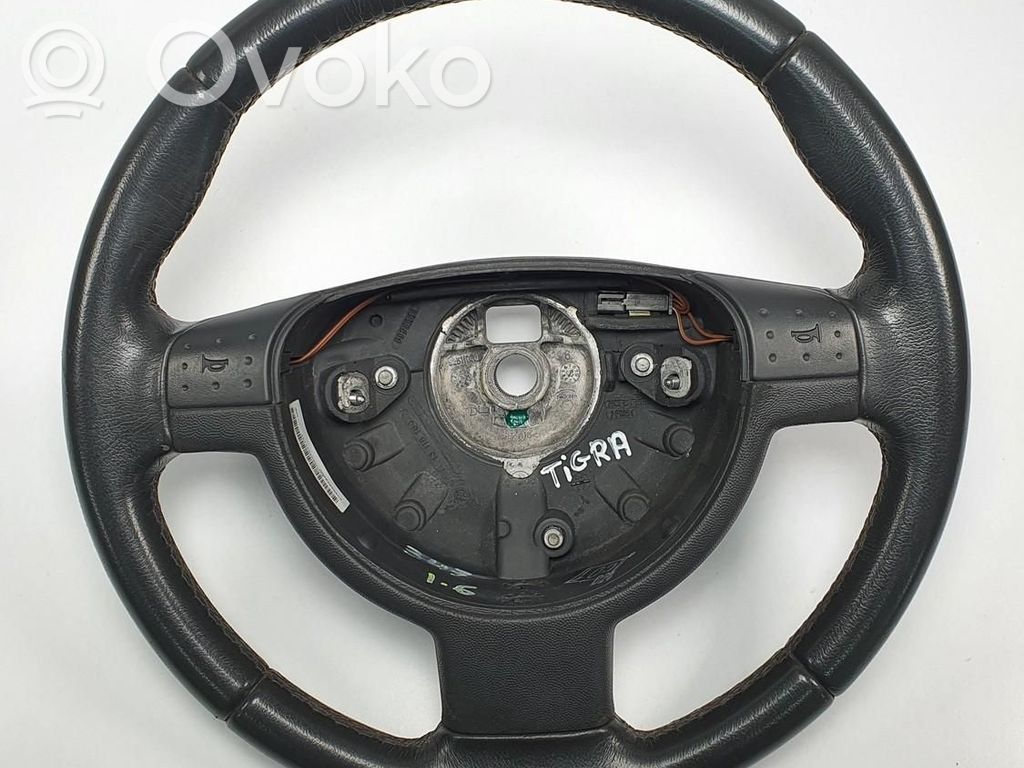 Opel Tigra B Ohjauspyörä 
