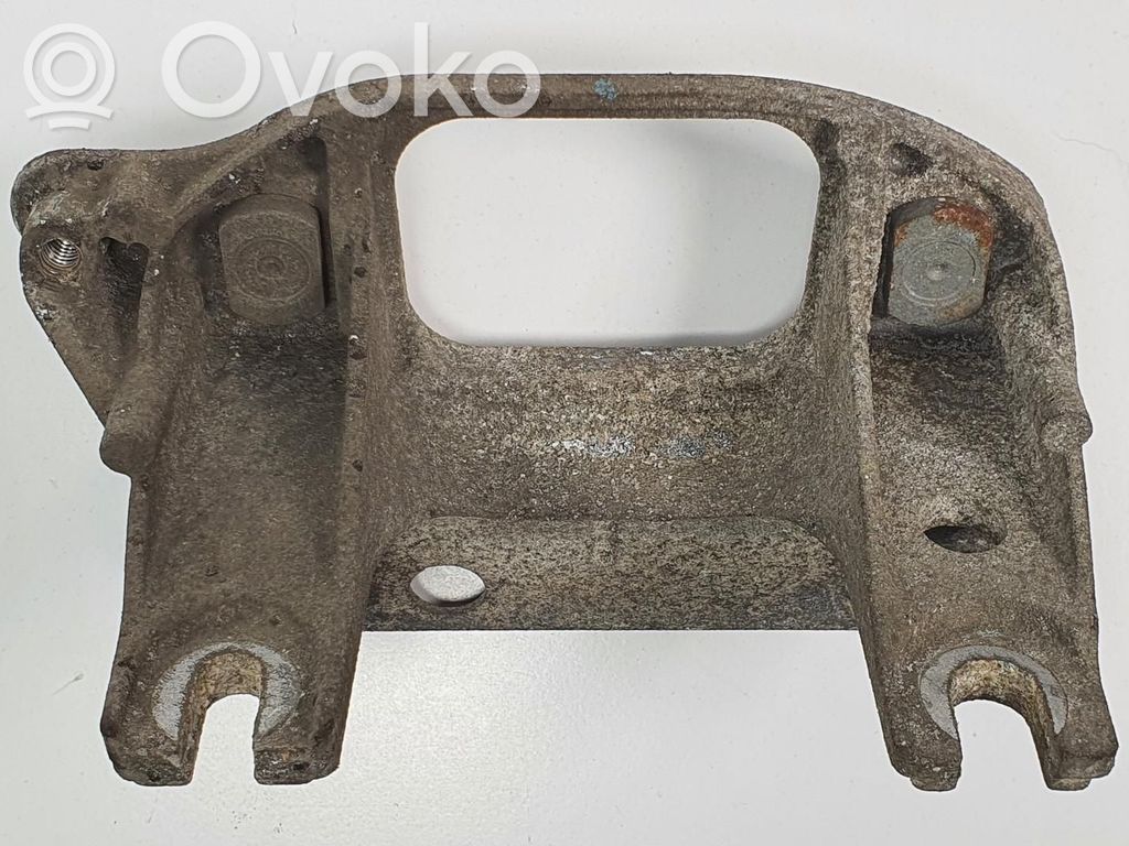 Renault Twingo III Engine mounting bracket 