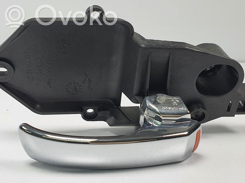 Manecilla externa puerta delantera   607048DX,607048DX