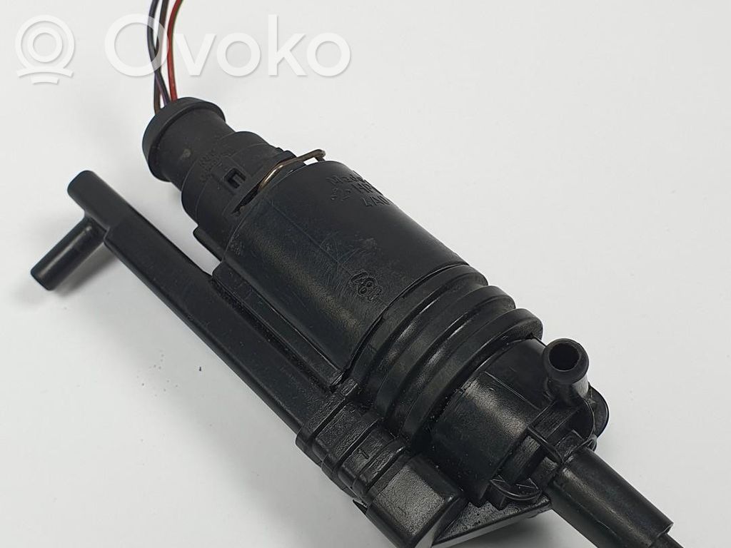 Audi A6 S6 C4 4A Windscreen/windshield washer pump