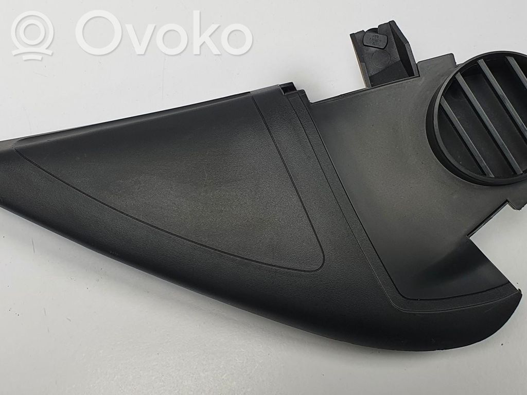 Skoda Octavia Mk2 (1Z) Moldura protectora de plástico del espejo lateral