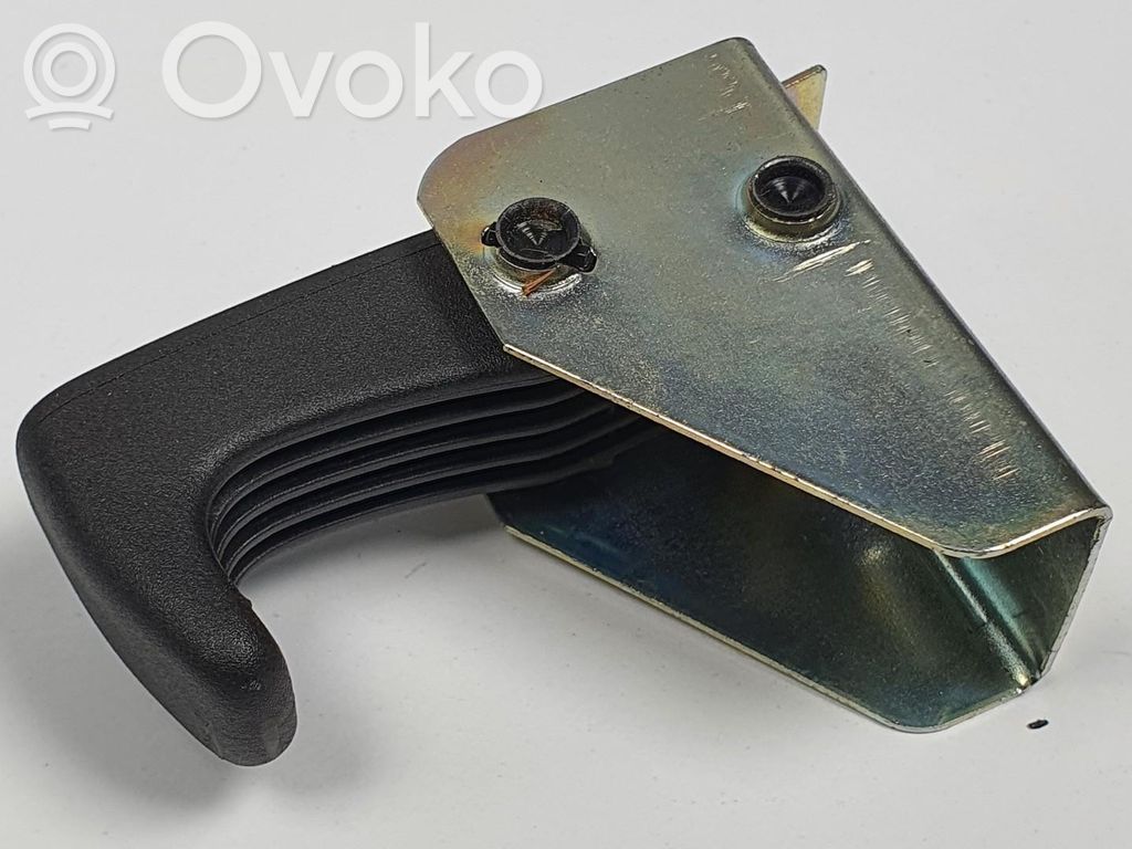 Skoda Octavia Mk2 (1Z) Kiinnityskoukku/-silmukka 