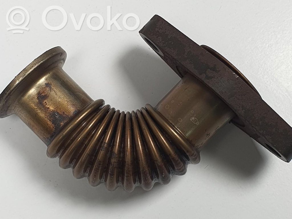 Volvo V50 Tuyau de raccordement solide EGR 