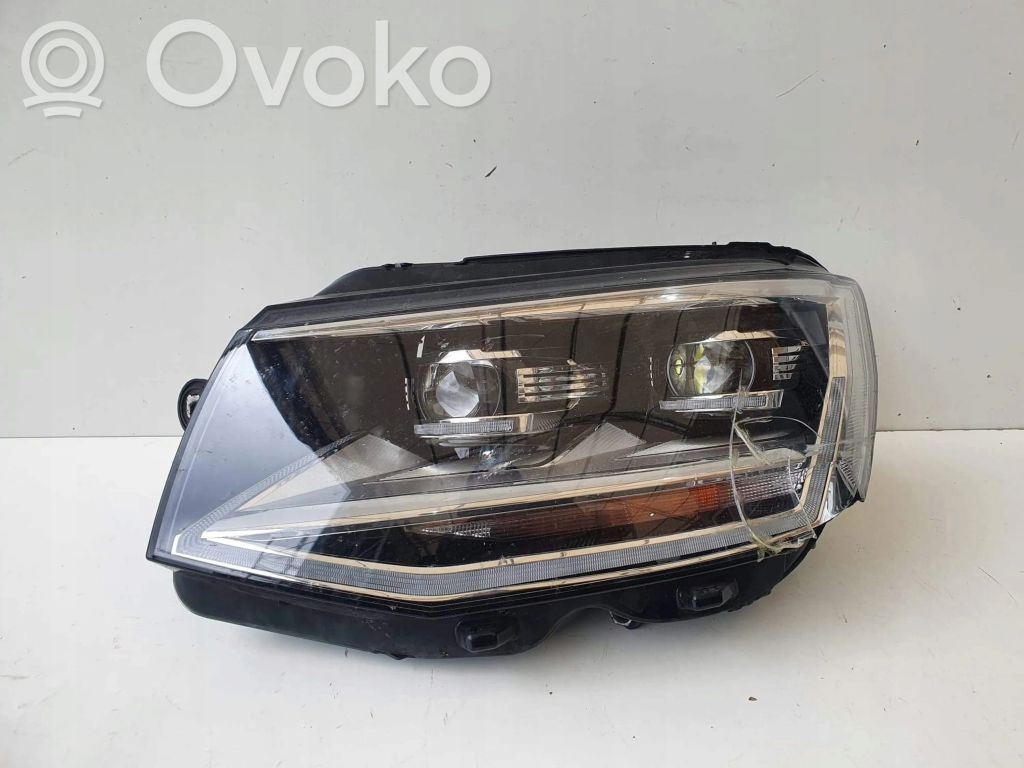 Volkswagen Transporter - Caravelle T6 Lampa przednia 