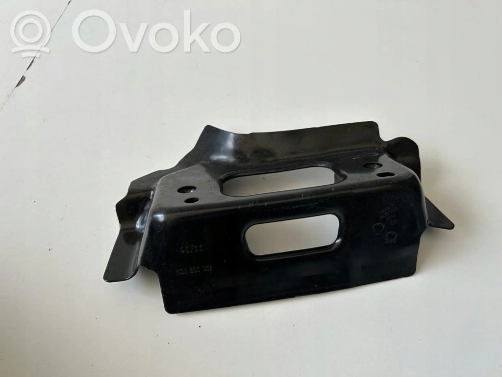 Engine mounting bracket   5Q0802068