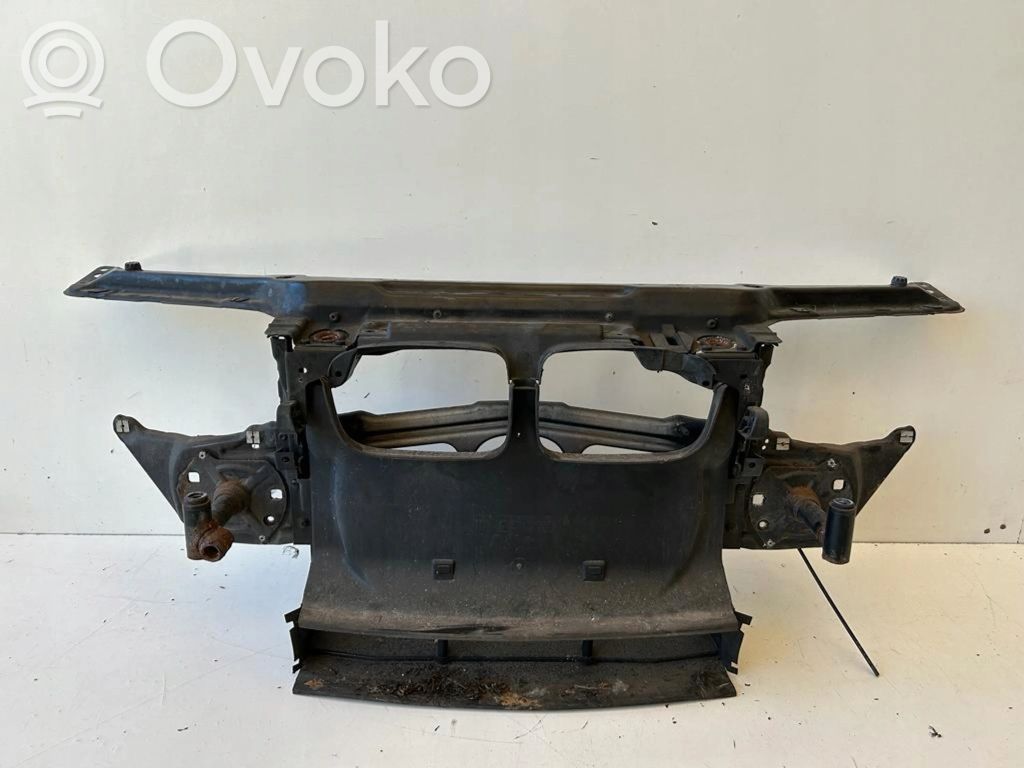 Radiatoru panelis   8211467