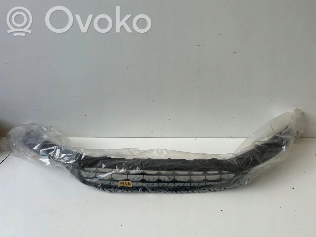 Ford Focus Adaos inferior bară față 