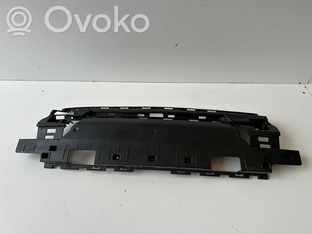 Ford Explorer VI Takapuskurin kannake 