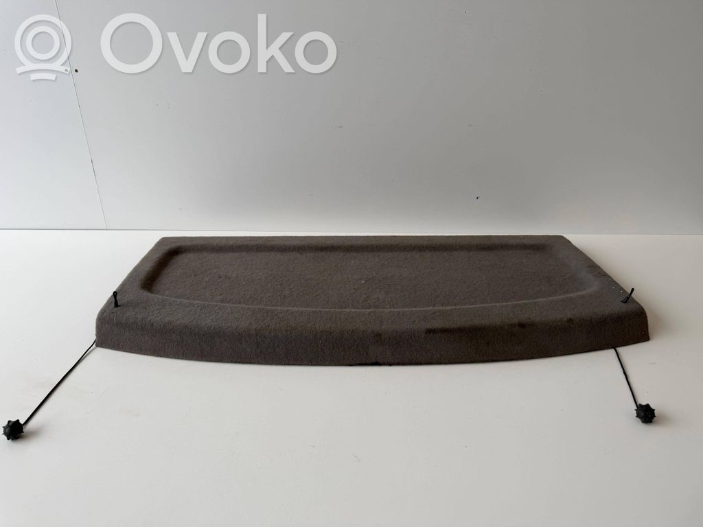 Volkswagen Golf VI Hattuhylly 