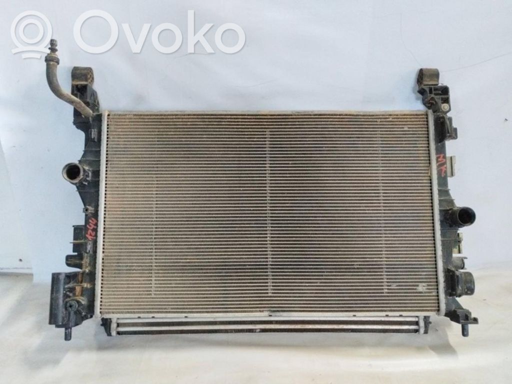 Opel Corsa E Aušinimo skysčio radiatorius 
