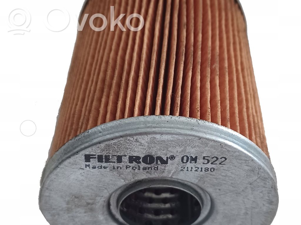 BMW 5 G30 G31 G38 Mocowanie / uchwyt filtra oleju 