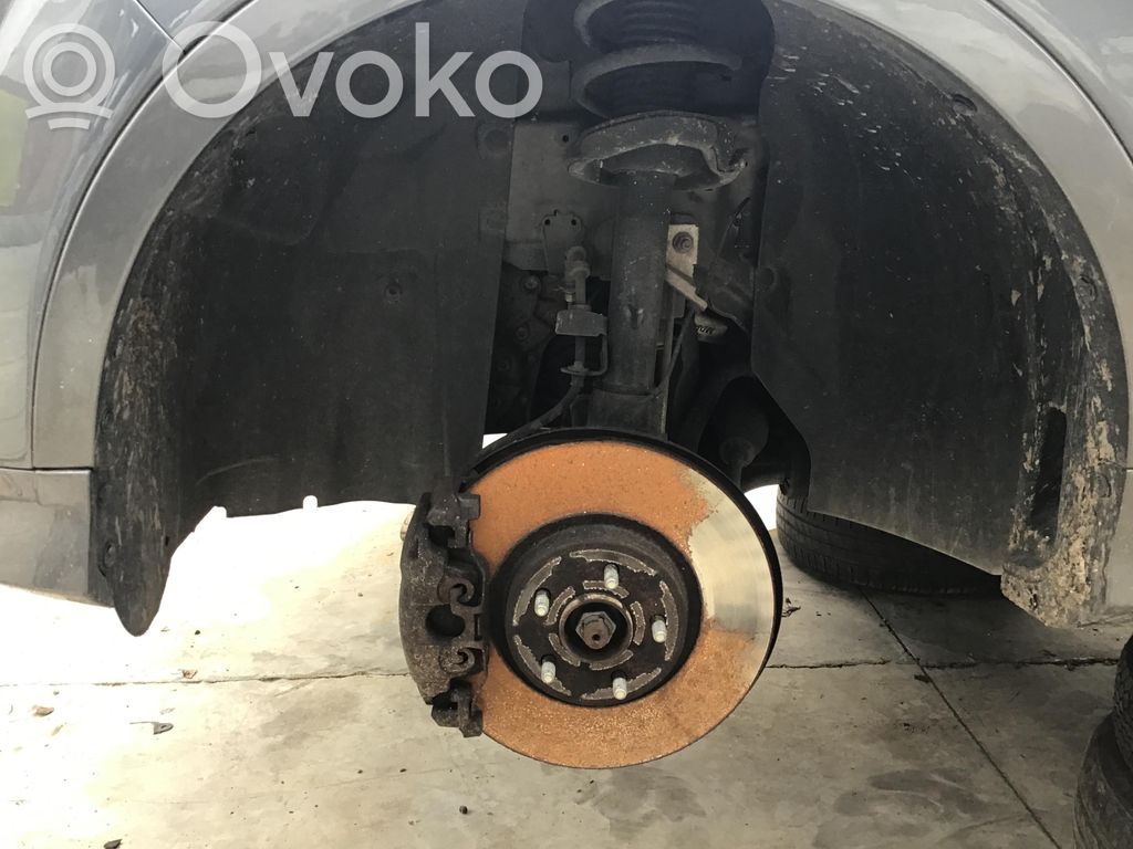 Ford Kuga II Etupyörän navan laakerikokoonpano 