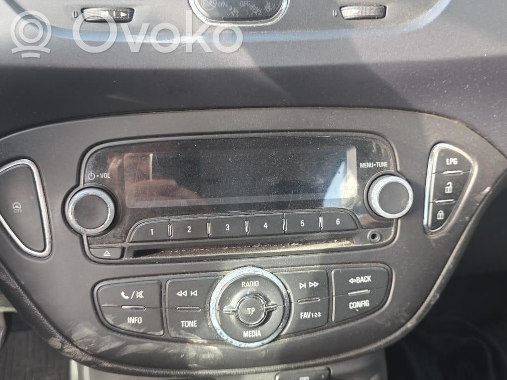 Opel Corsa E Radio/CD/DVD/GPS head unit 