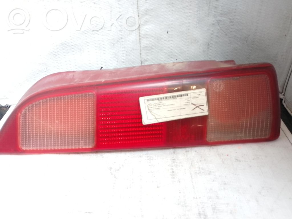 Alfa Romeo 145 - 146 Lampă spate în caroserie 