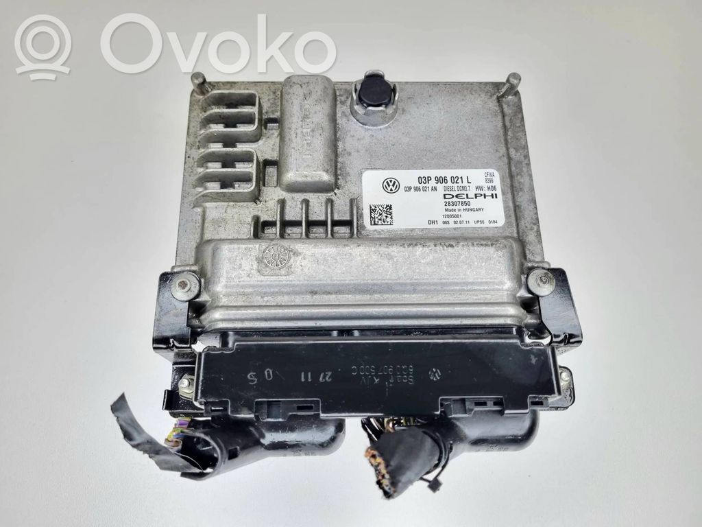 Skoda Fabia Mk2 (5J) Komputer / Sterownik ECU silnika 
