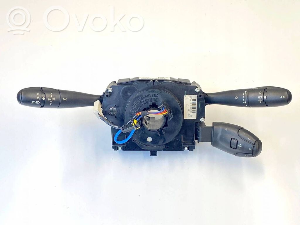 Peugeot 207 Interruptor/palanca de limpiador de luz de giro 