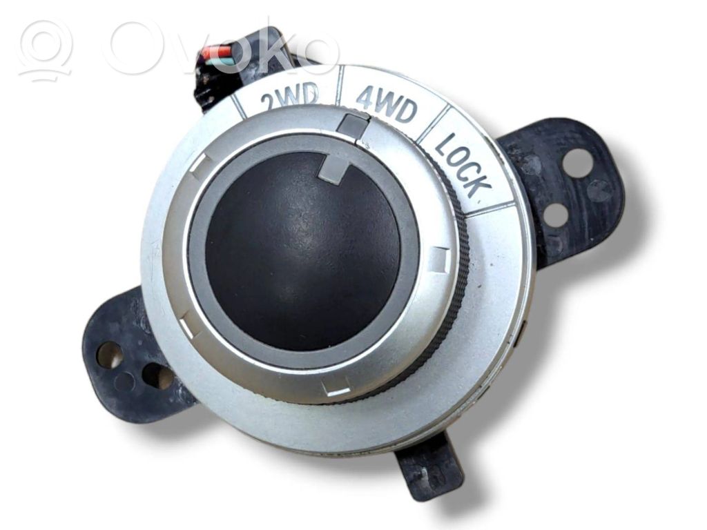 Mitsubishi Outlander Differential lock switch 
