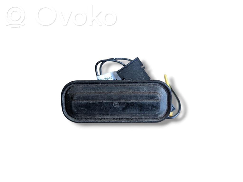Tailgate opening switch   13298054