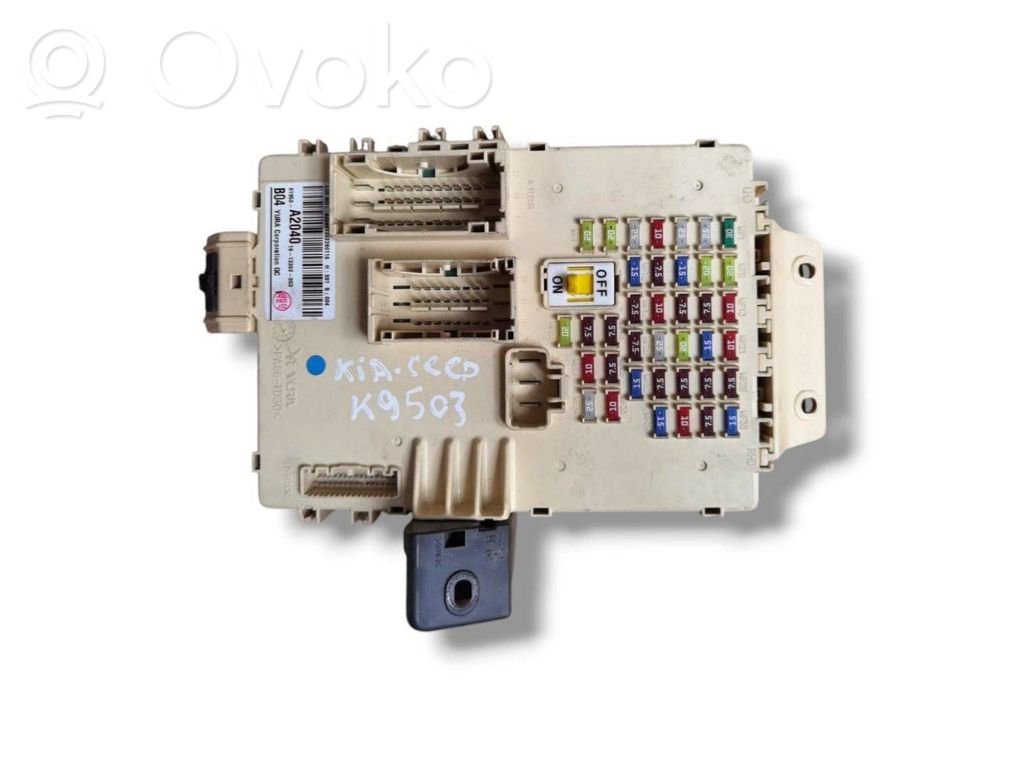 KIA Ceed Fuse module 