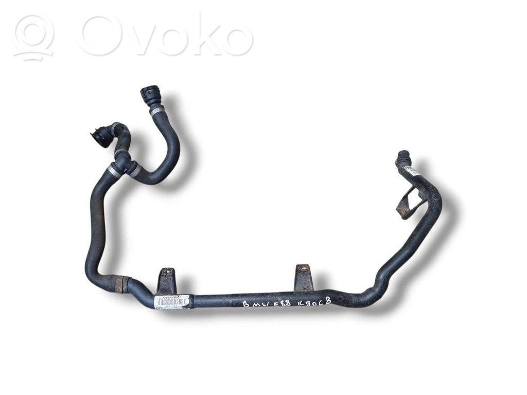 BMW 1 E82 E88 Engine coolant pipe/hose 