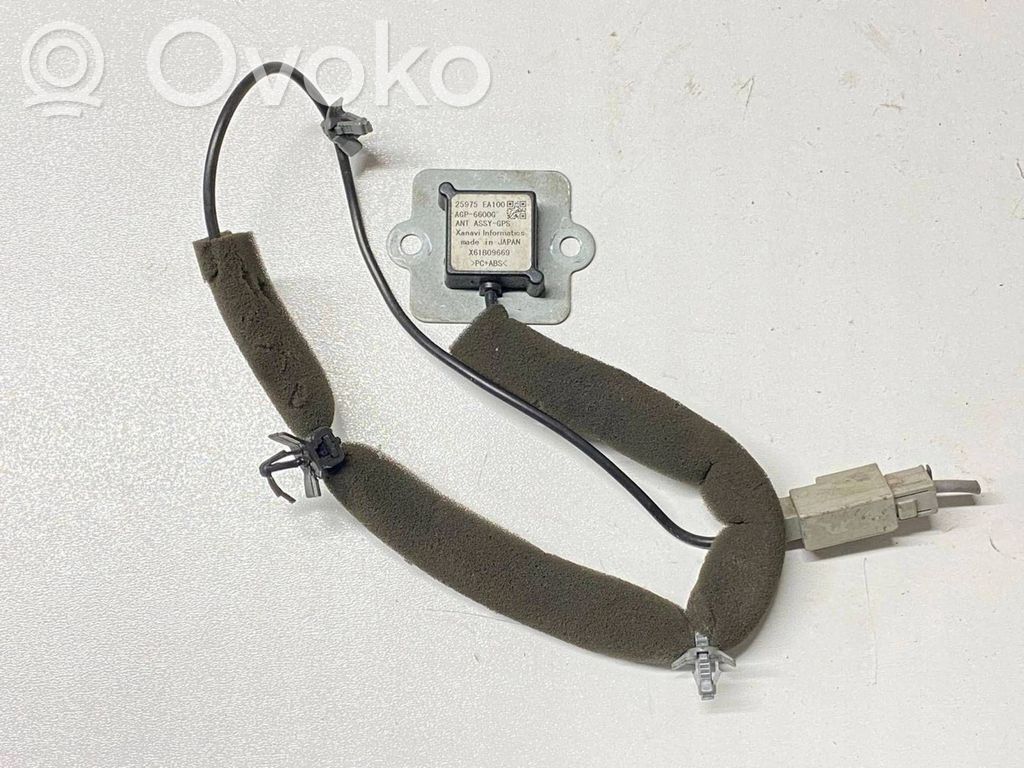 Nissan Pathfinder R51 GPS-pystyantenni 
