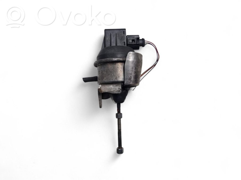 Zawór podciśnienia / Elektrozawór turbiny   4011188AM,03L198716B