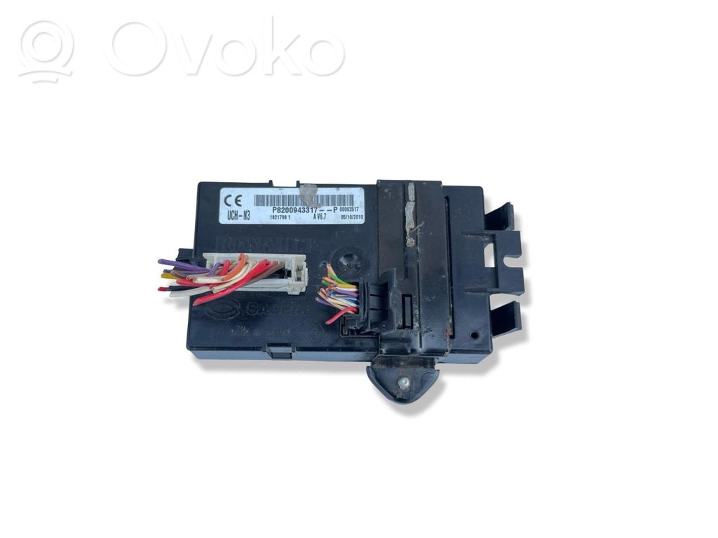 Opel Vivaro Comfort/convenience module 