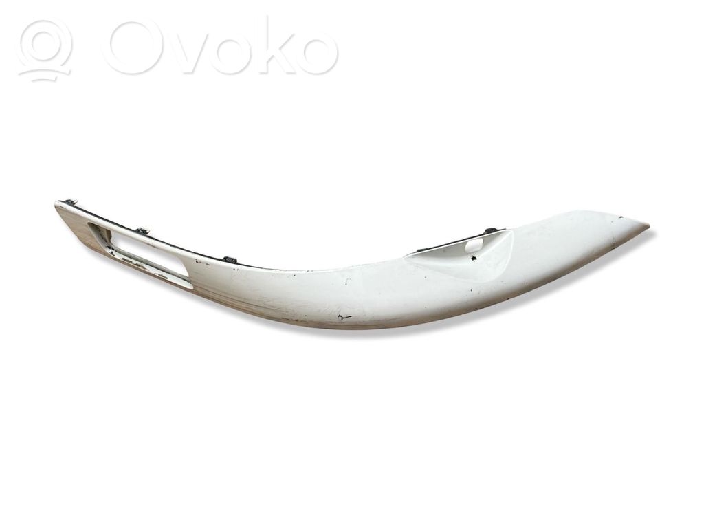 Front bumper splitter molding   08662989