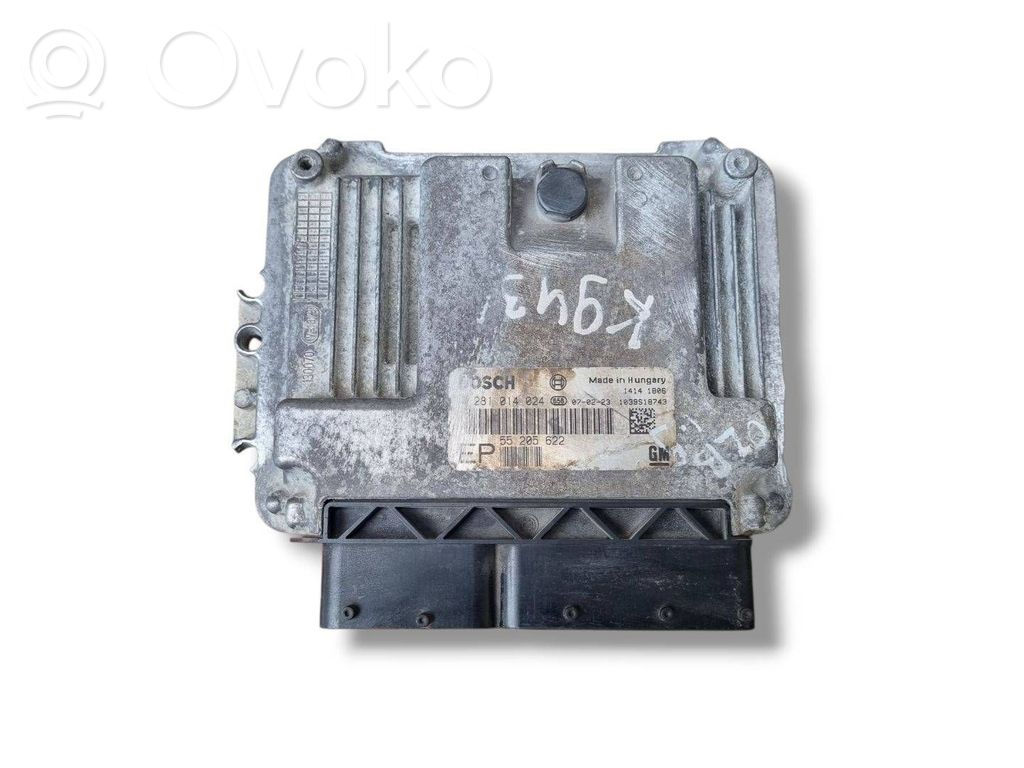 Opel Zafira B Engine control unit/module ECU 