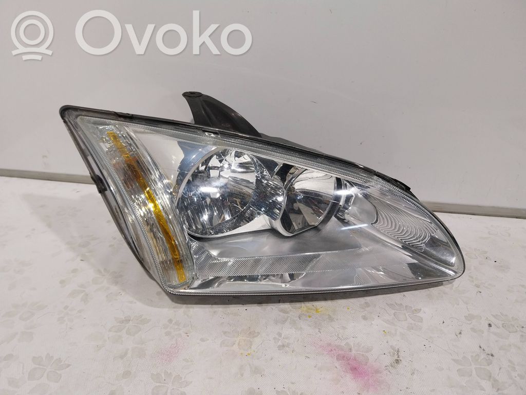 Ford Focus Headlight/headlamp 