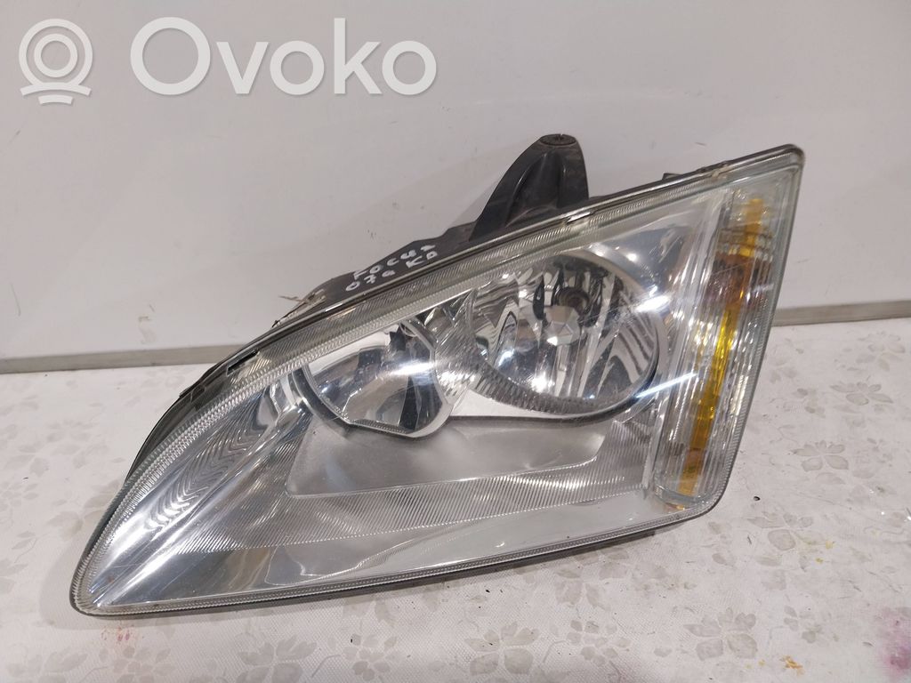 Ford Focus Headlight/headlamp 