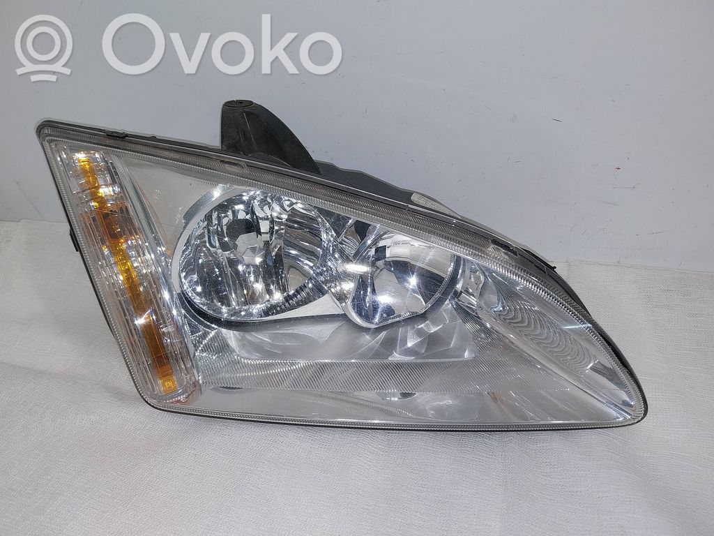 Ford Focus Headlight/headlamp 