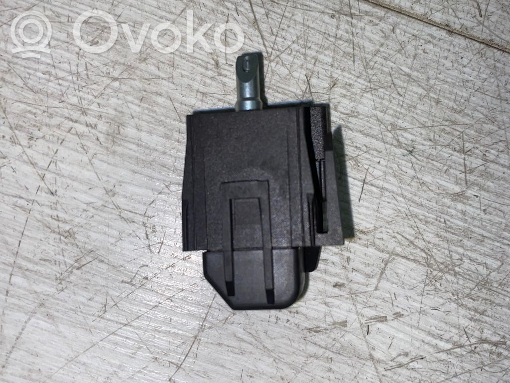 Sensor   1K0953527