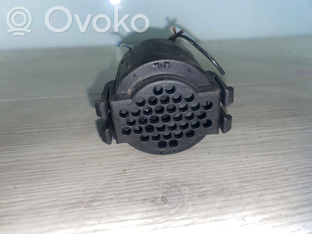 BMW X3 E83 Front door speaker 