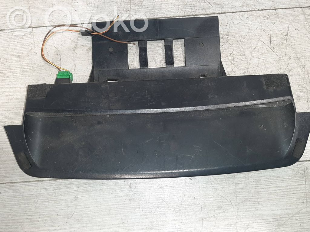 Volvo S80 Third/center stoplight 