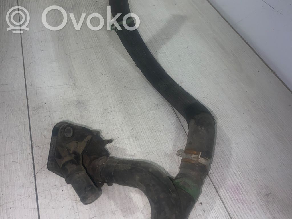 Renault Megane II Engine coolant pipe/hose 