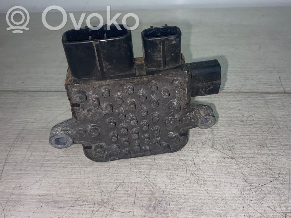 Mitsubishi Outlander Coolant fan relay 