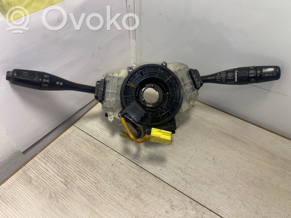 Mitsubishi Lancer Commodo, commande essuie-glace/phare 