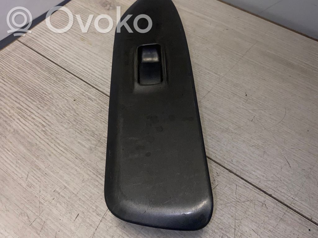 Mitsubishi Lancer Electric window control switch 