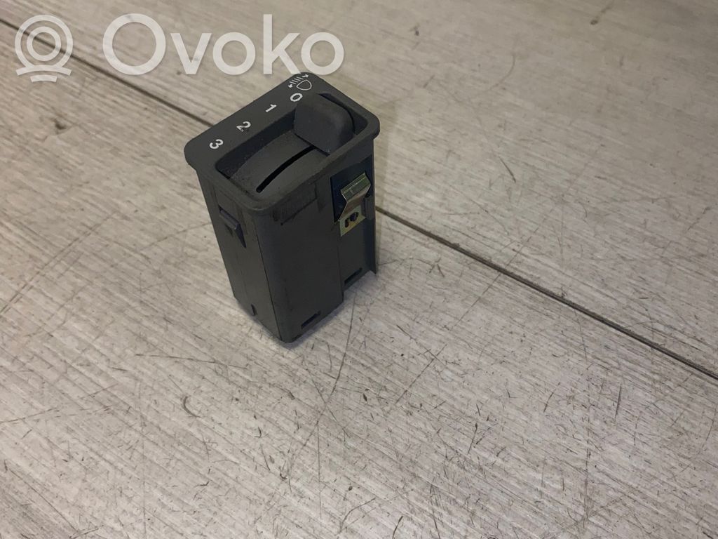 Honda CR-V Headlight level height control switch 