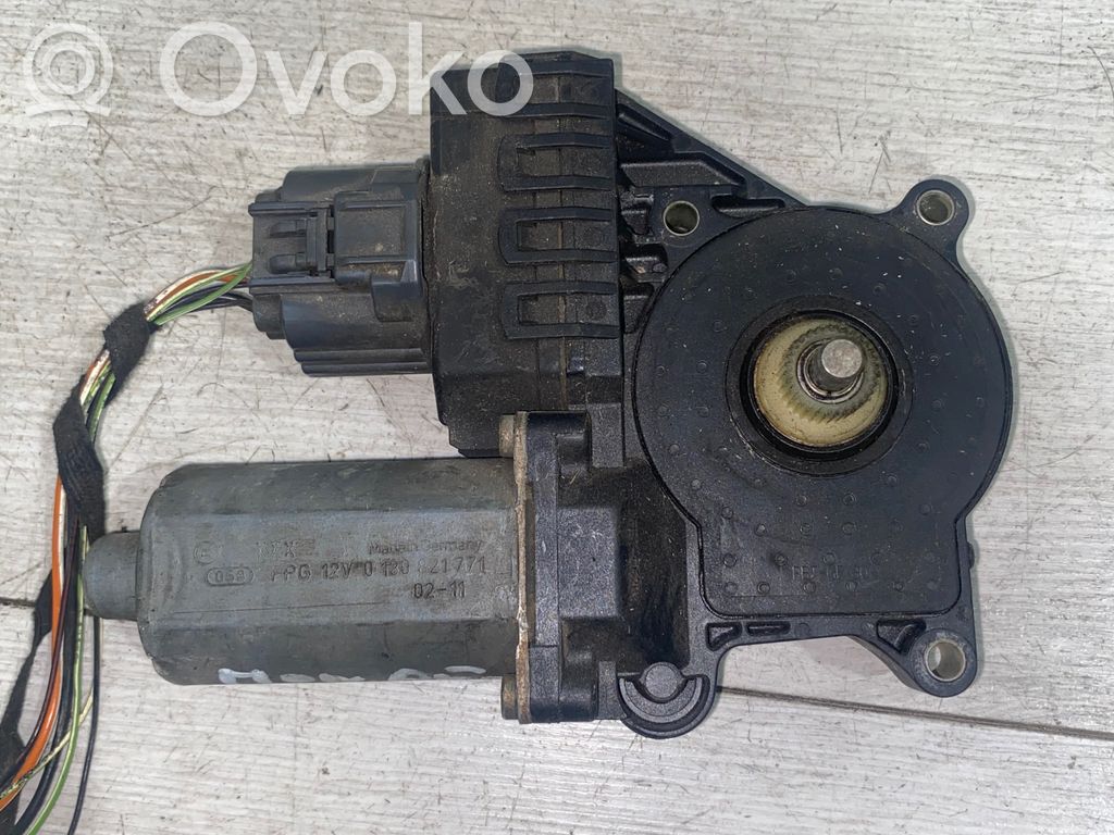 Ford Mondeo Mk III Priekšpusē loga pacēlāja motoriņš 