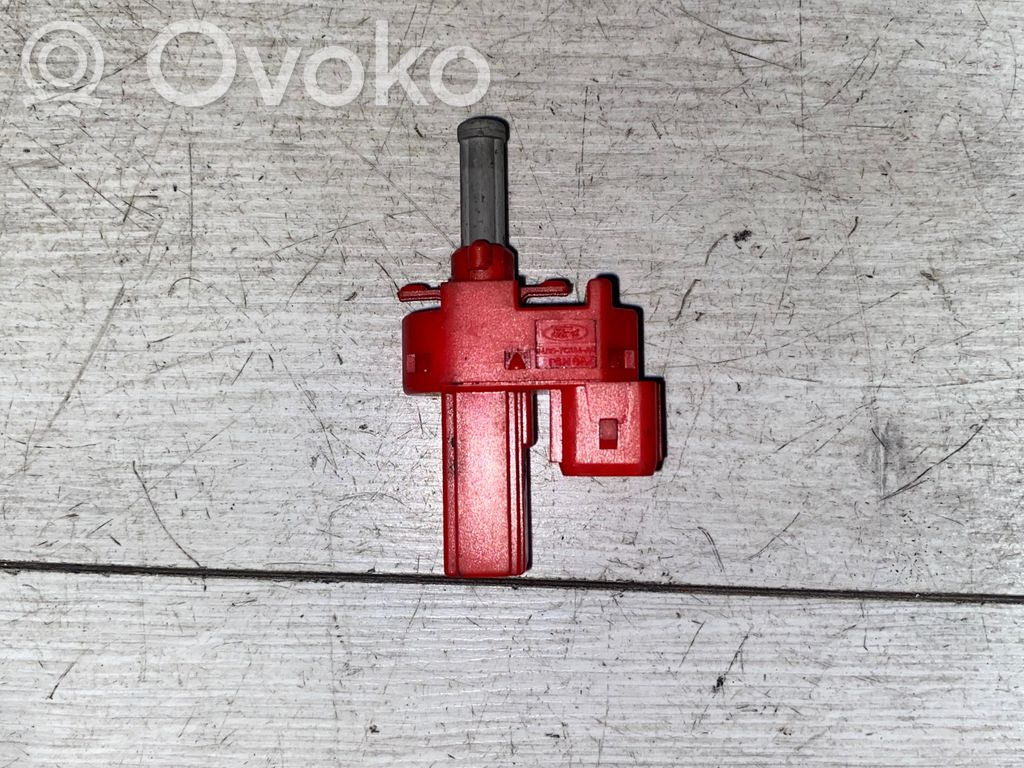 Ford Mondeo Mk III Clutch pedal sensor 