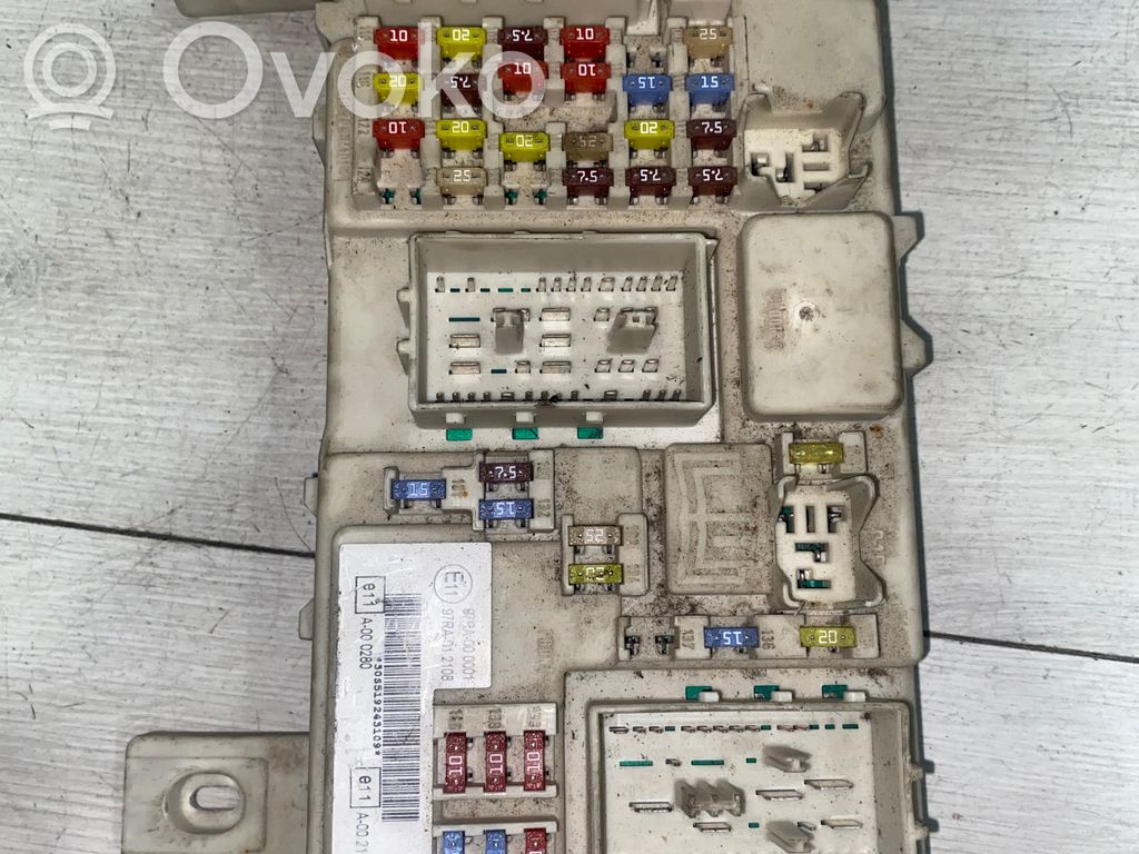 Ford Focus Comfort/convenience module 