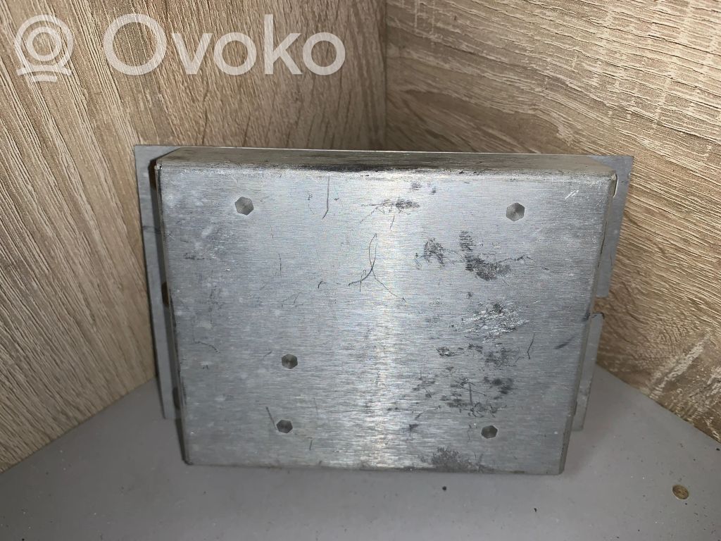 BMW 7 E38 GPS navigation control unit/module 