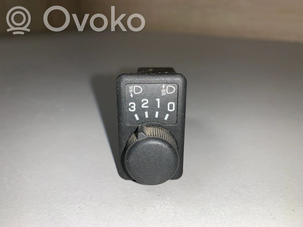 Headlight level height control switch   37044A,D34802