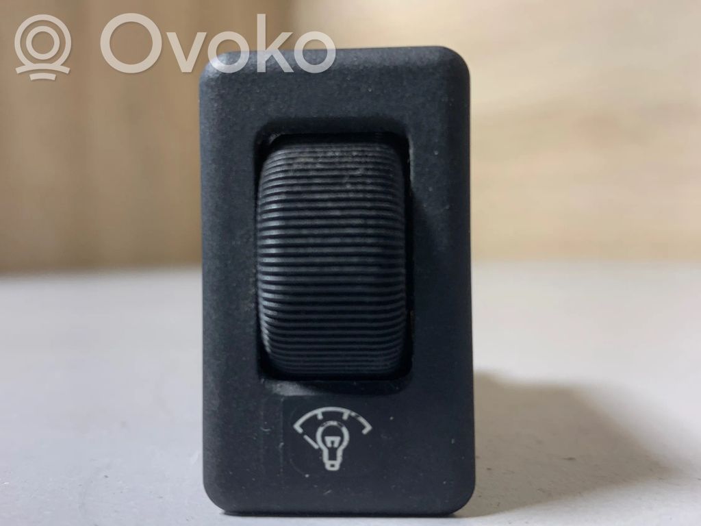 Nissan Primera Panel lighting control switch 