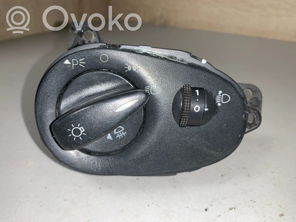 Ford Focus Light switch 